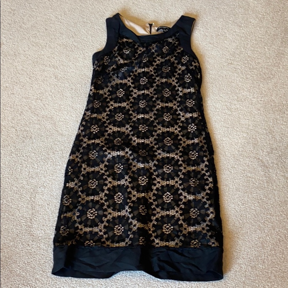 Women’s dress